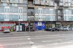 Glavni ulaz u Licej gimaniziju i srednju skolu 3