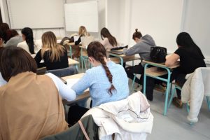 Licej ucionica i djaci 6